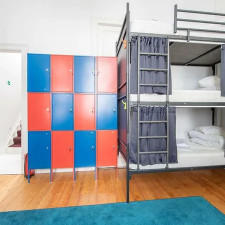Hostel Antwerp Hostel *